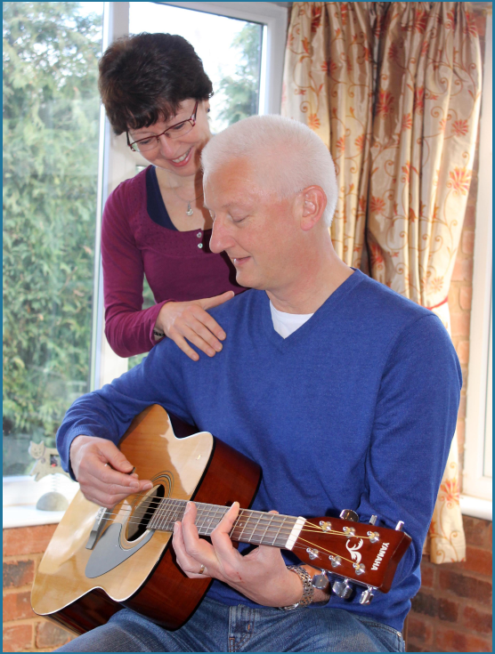 Jane teaching a guitar player (what happens in a lesson page)